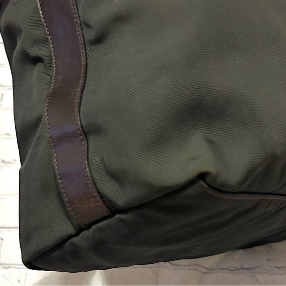 Black Gucci Nylon Bag With Brown Lether Trim & Silver Hardware - EUC - Picture 8 of 16